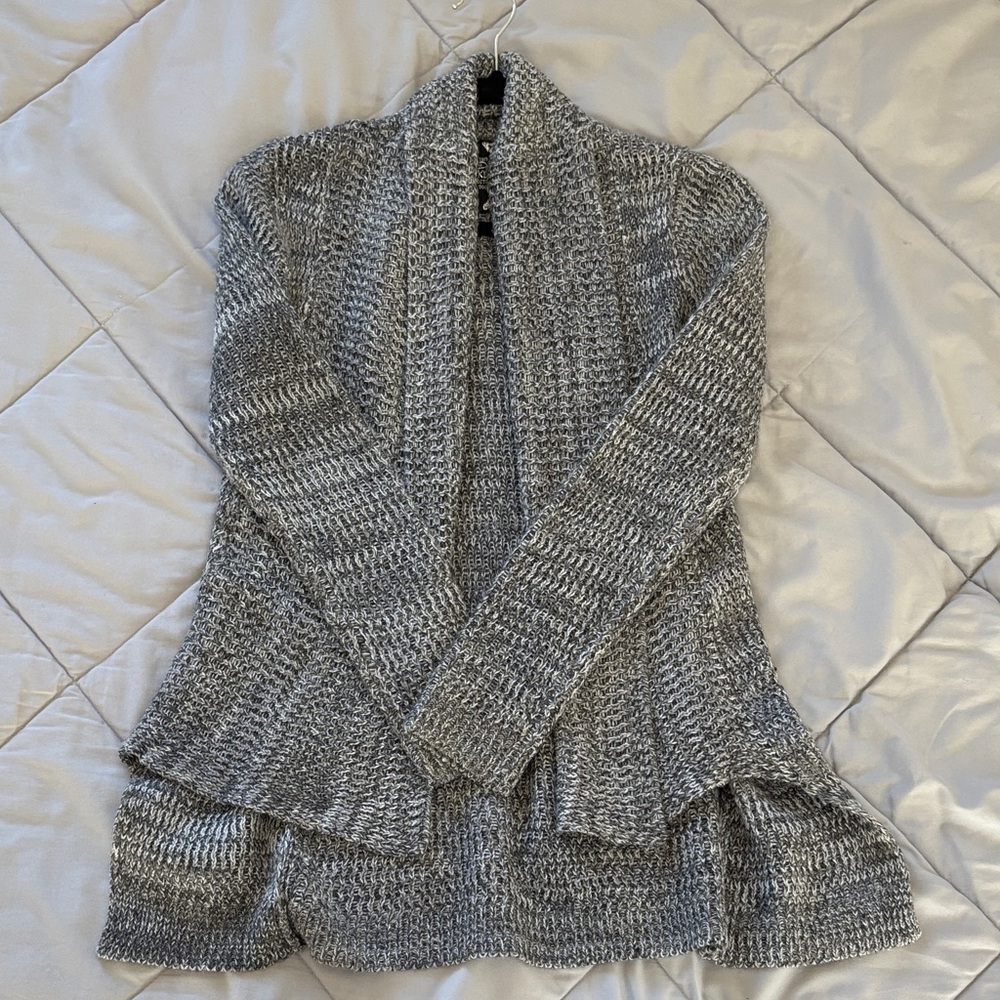 Yoki Women's Gray Open-Front Cardigan